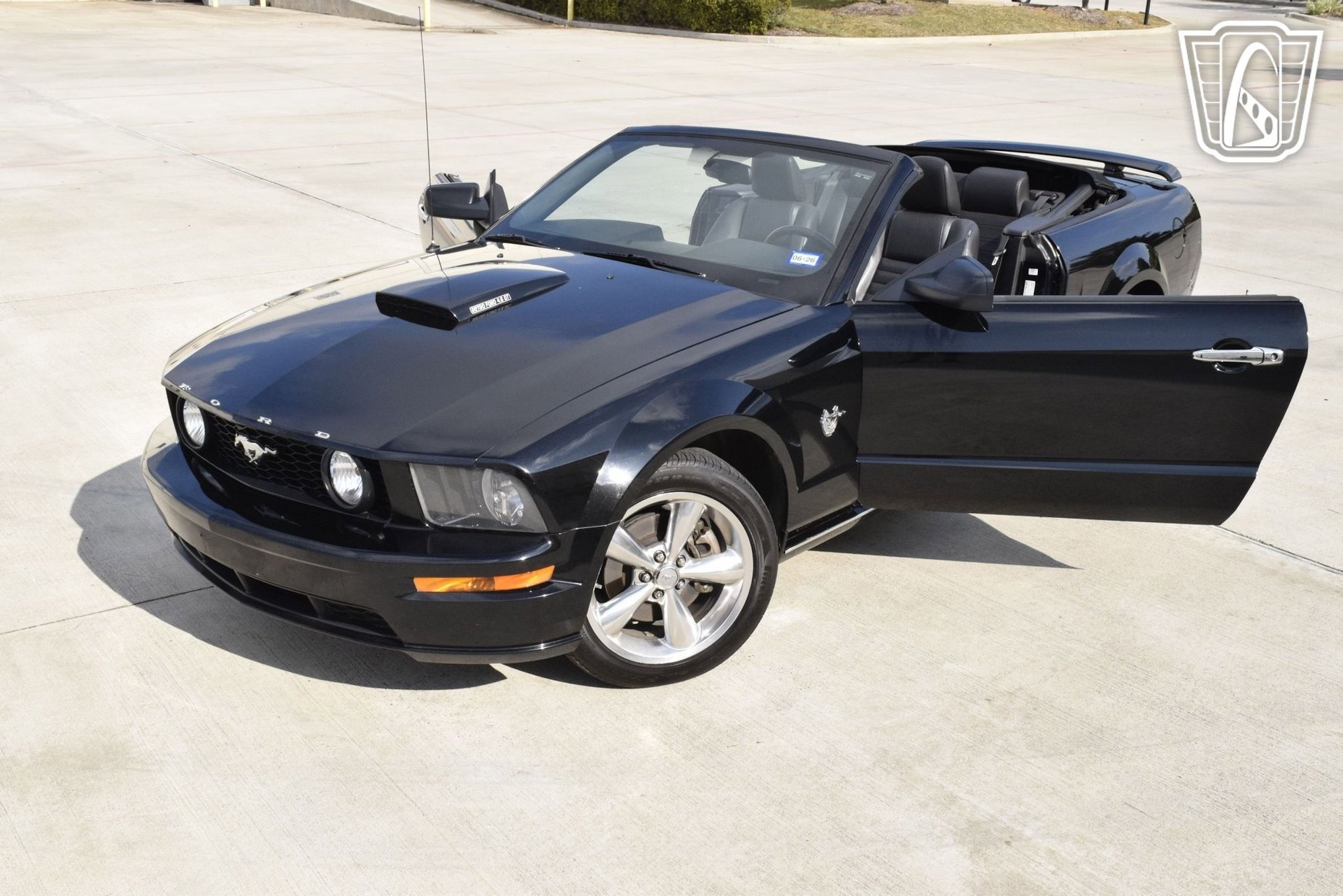 Used 2009 Ford Mustang GT image 13
