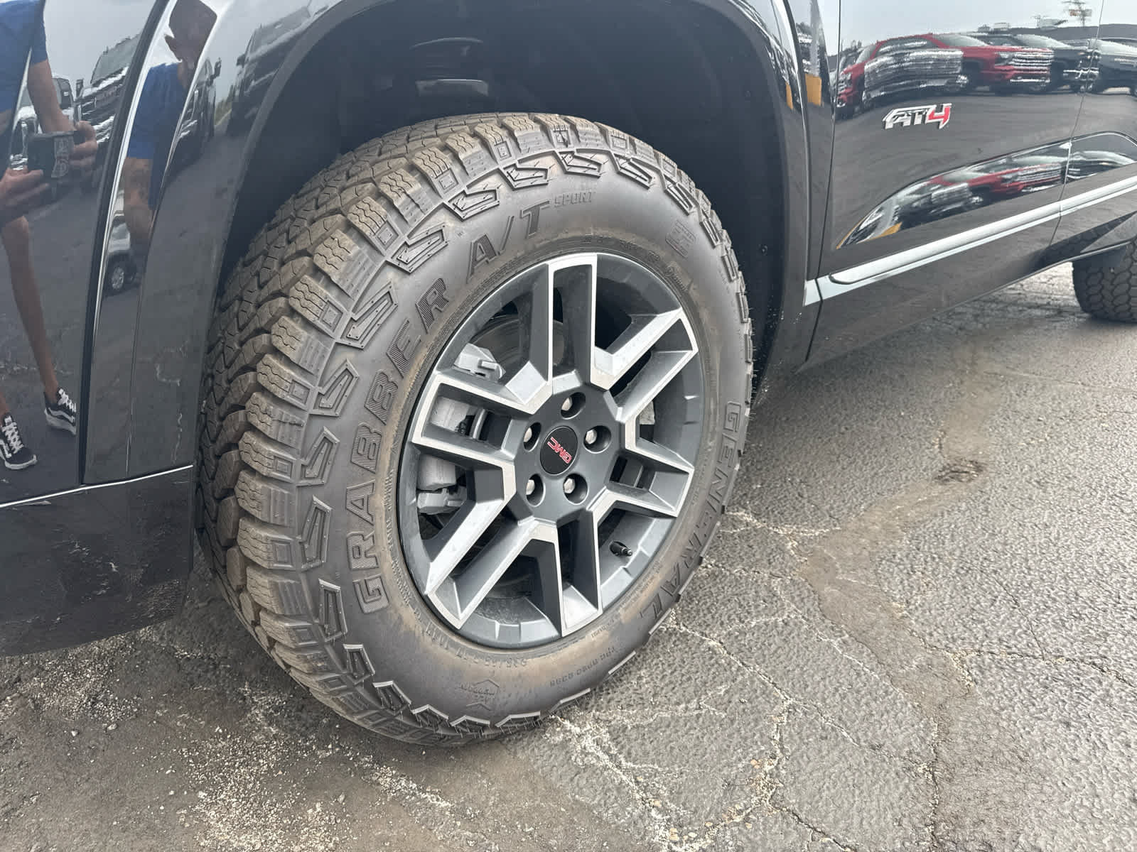 New 2027 GMC Terrain AT4 w/ Convenience Package III AWD/4WD image 9