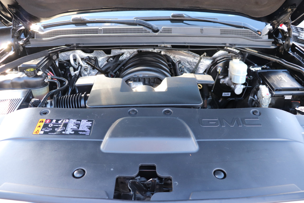 Used 2017 GMC Yukon XL SLT image 52