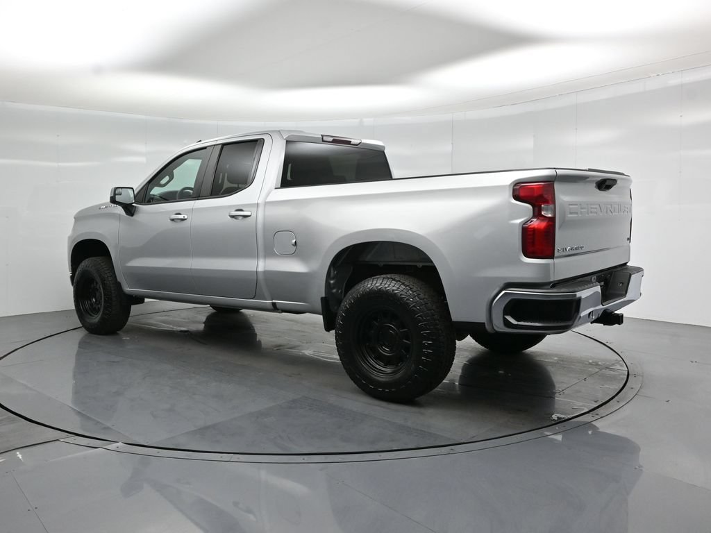 Used 2020 Chevrolet Silverado 1500 LT w/ Trailering Package AWD/4WD image 6
