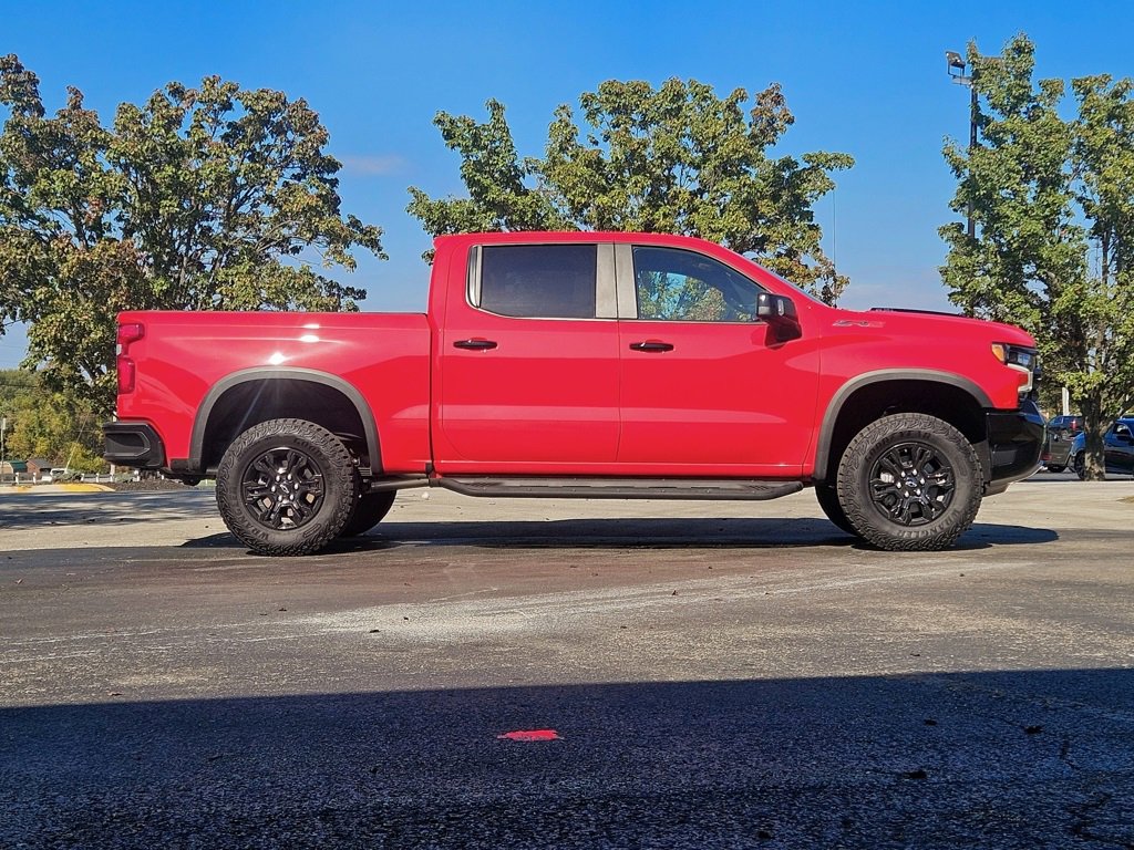 Used 2024 Chevrolet Silverado 1500 ZR2 w/ Technology Package image 2