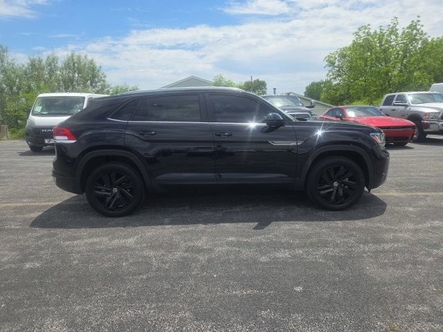 Used 2023 Volkswagen Atlas Cross Sport SE w/ Black Wheel Package AWD/4WD image 7