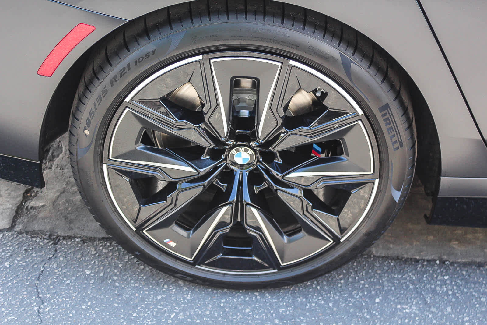 New 2026 BMW 740i w/ Premium Package image 8