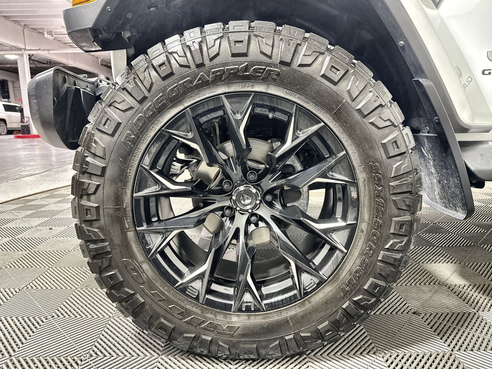 Used 2022 Jeep Gladiator Overland w/ Popular Equipment Package image 12