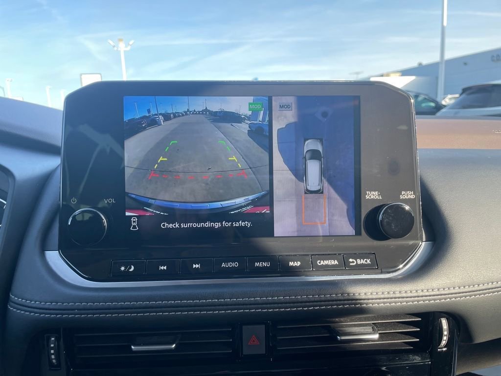 Used 2023 Nissan Rogue SL w/ SL Premium Package image 22