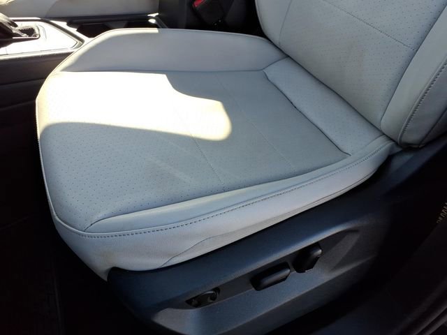 Used 2019 Volkswagen Tiguan SEL FWD image 14