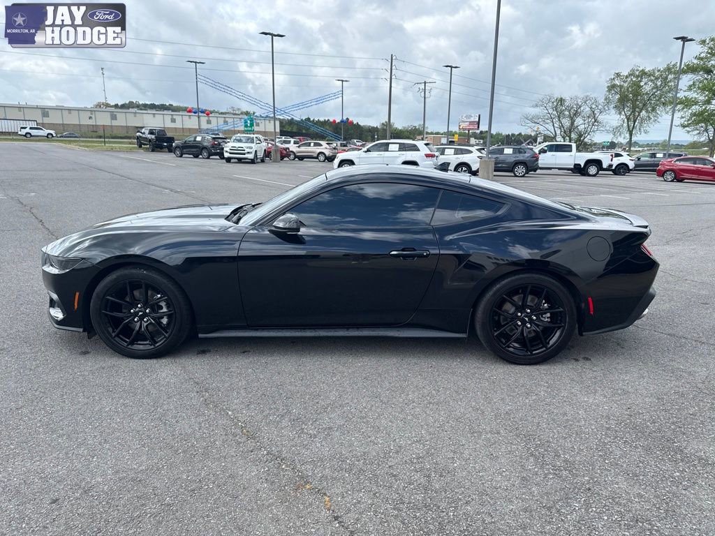 Certified 2025 Ford Mustang Coupe image 3