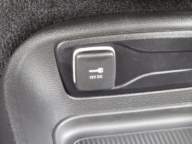 New 2027 Chrysler Pacifica LX FWD image 12