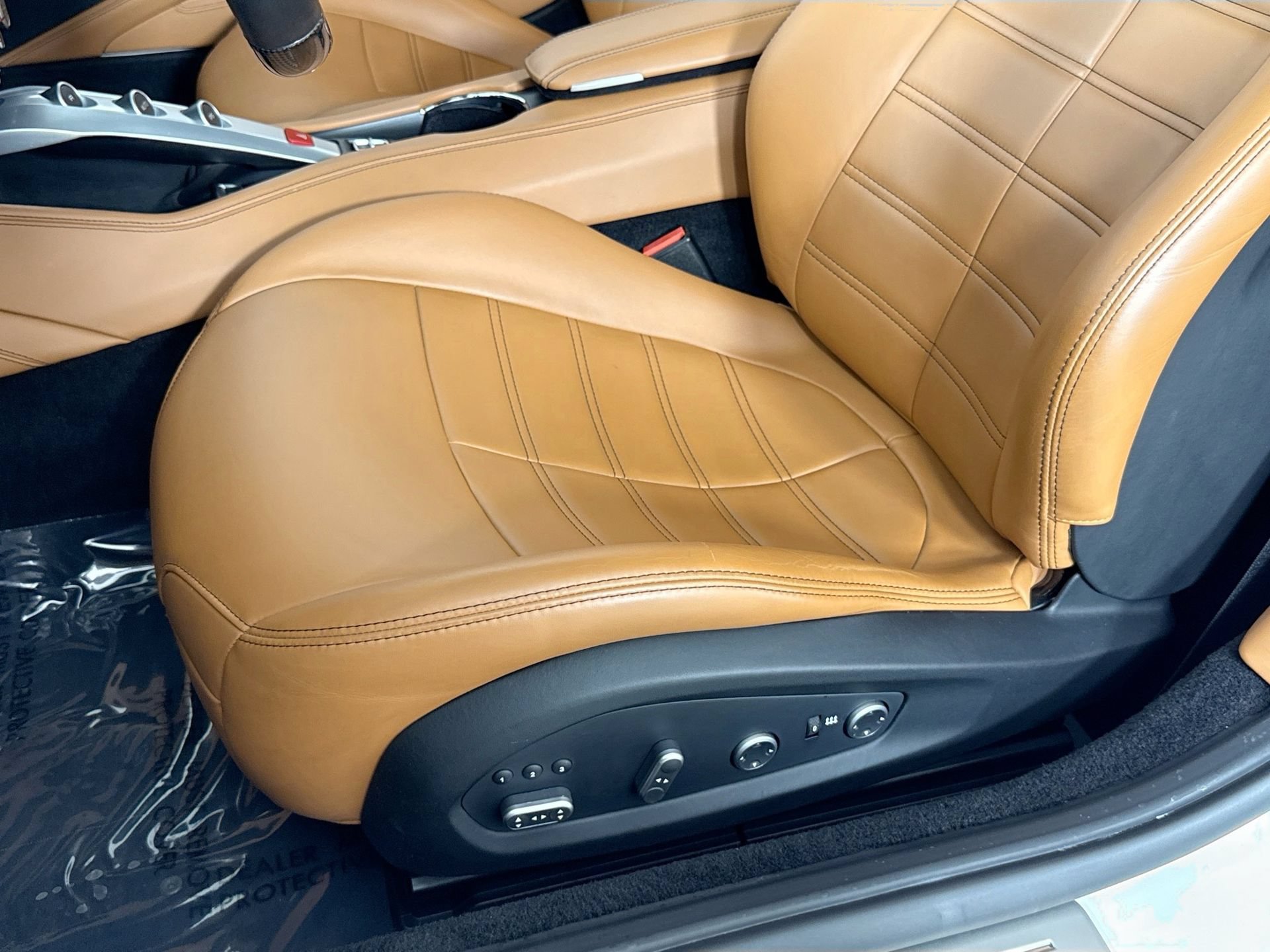 Certified 2017 Ferrari California T RWD image 18