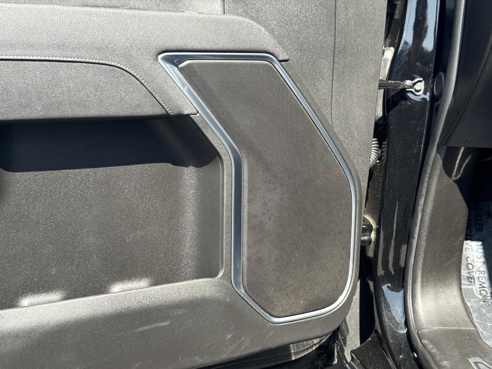 Used 2025 Chevrolet Silverado 2500 LT w/ Convenience Package image 19