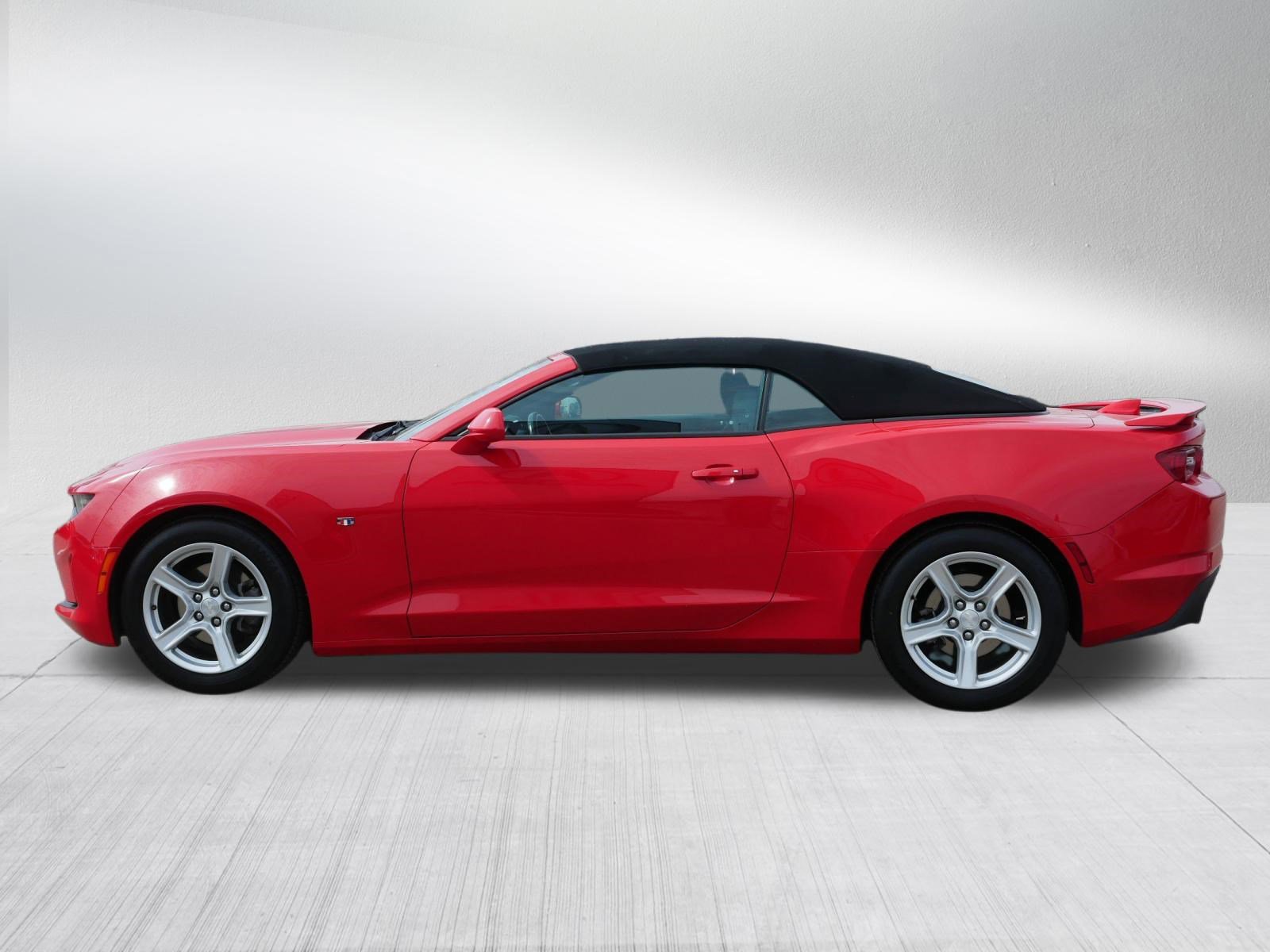 Used 2023 Chevrolet Camaro LT image 4