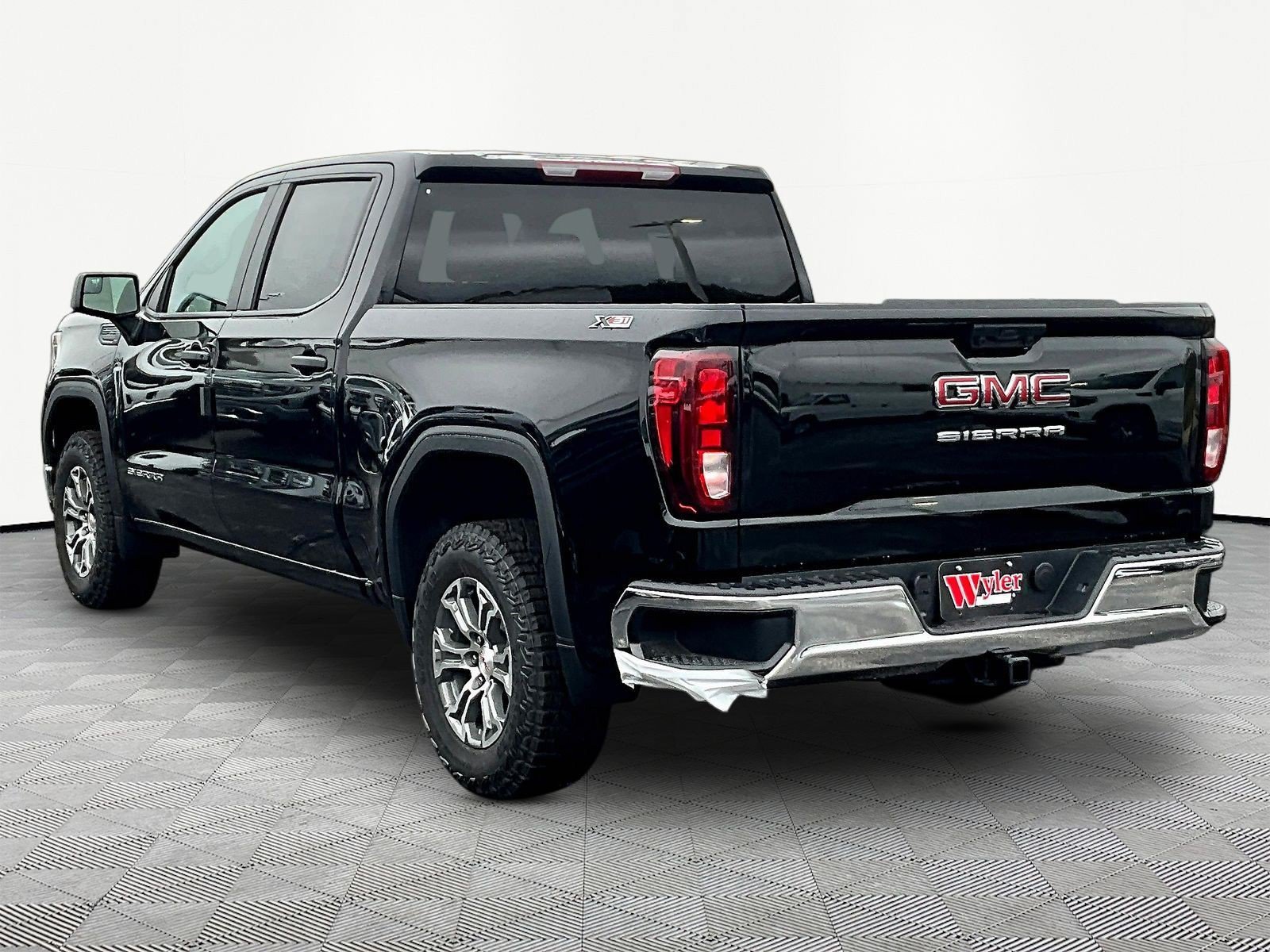 New 2026 GMC Sierra 1500 Pro w/ Pro Value Package AWD/4WD image 4
