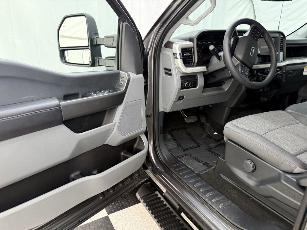 New 2026 Ford F350 XL image 30