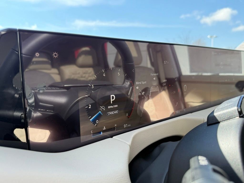 New 2026 Nissan Armada Platinum image 19