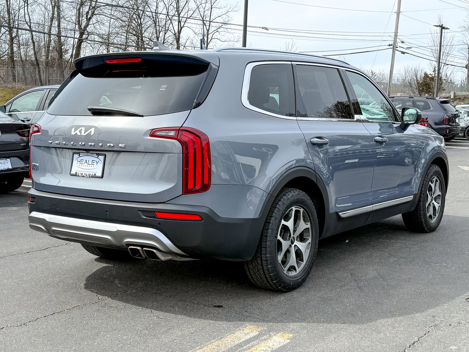 Certified 2022 Kia Telluride EX image 3