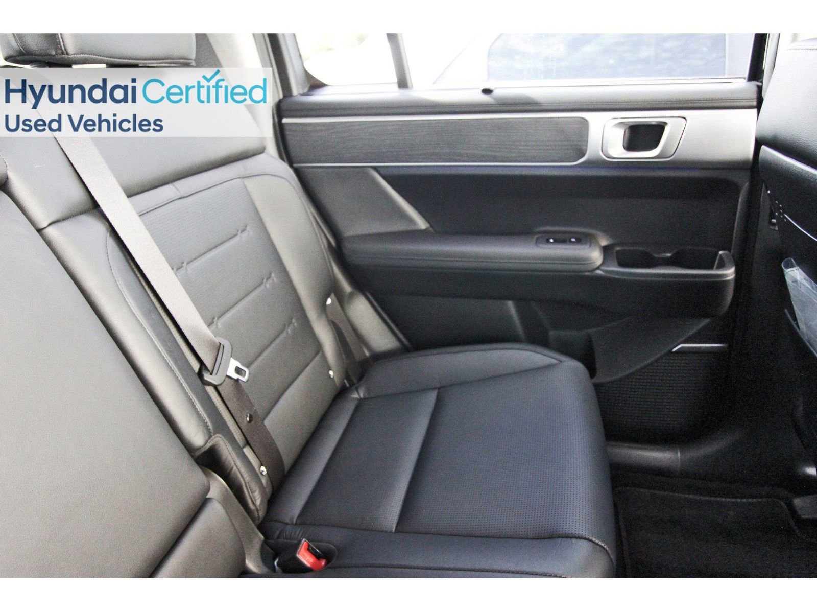 Used 2025 Hyundai Santa Fe Limited image 14