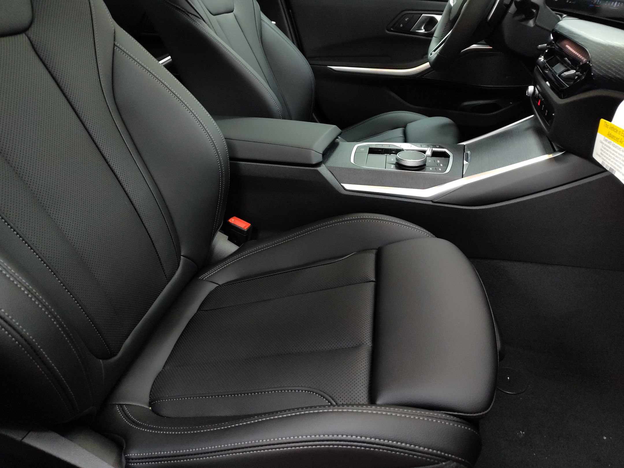 Used 2026 BMW 330i Sedan w/ M Sport Package RWD image 26