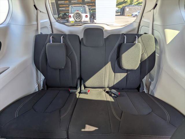 Certified 2023 Chrysler Voyager LX FWD image 23
