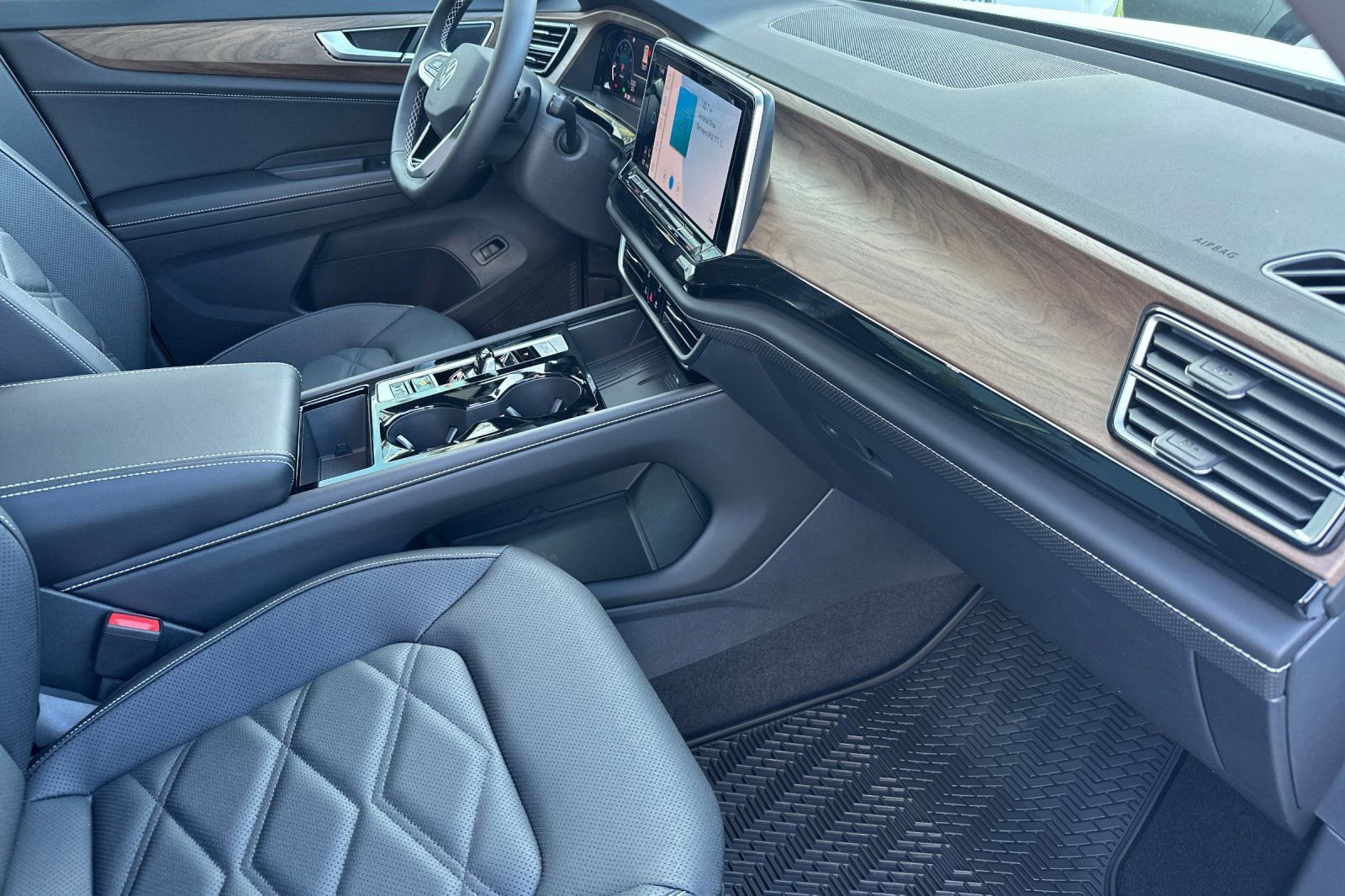 New 2026 Volkswagen Atlas SE image 16