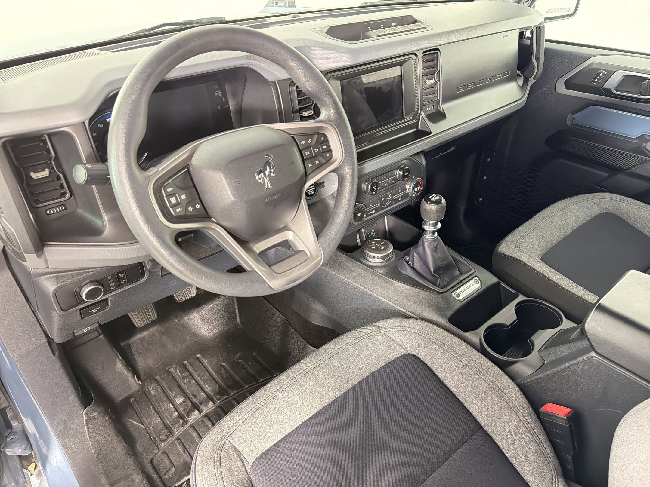 Used 2023 Ford Bronco 2-Door w/ Sasquatch Package AWD/4WD image 4