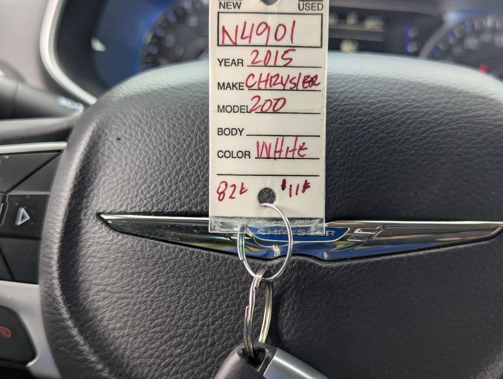 Used 2015 Chrysler 200 Limited w/ Convenience Group FWD image 33