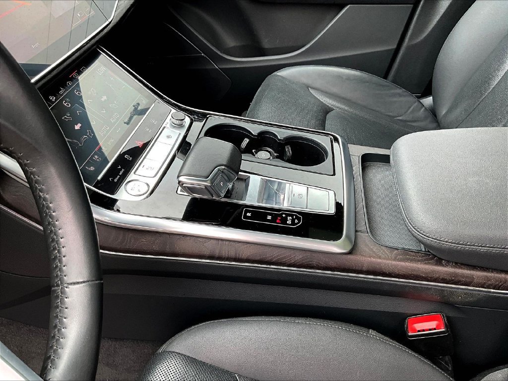 Used 2020 Audi Q7 3.0T Prestige w/ Prestige Package AWD/4WD image 18