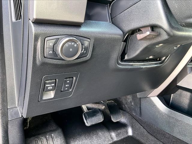 Used 2020 Ford F150 XLT w/ Equipment Group 302A Luxury AWD/4WD image 31