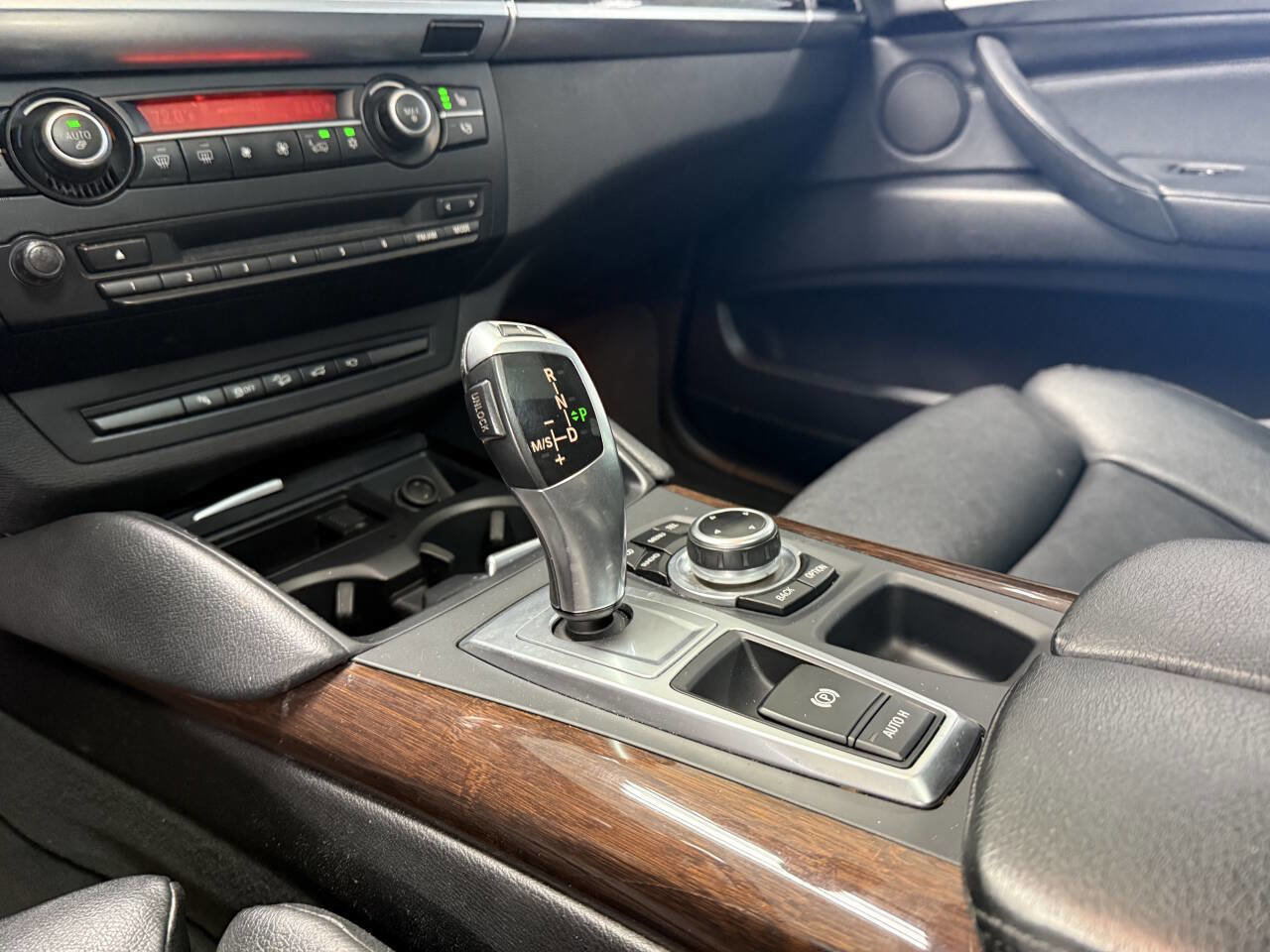 Used 2013 BMW X6 xDrive50i image 13