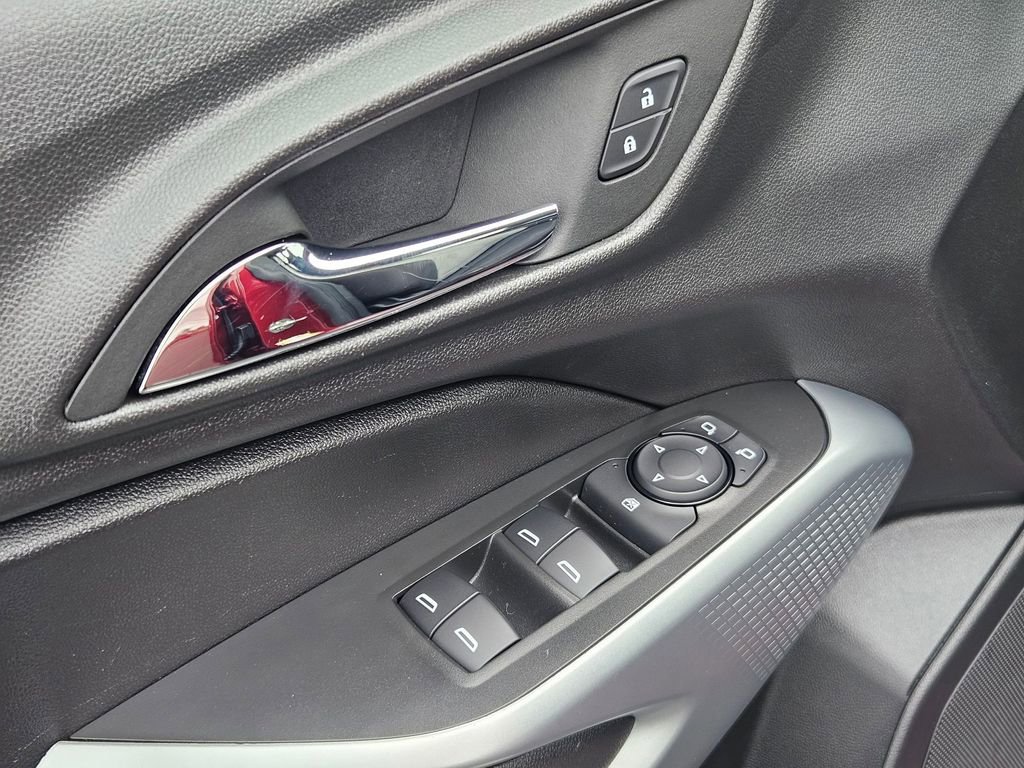 Certified 2024 Chevrolet Trax LS FWD image 11