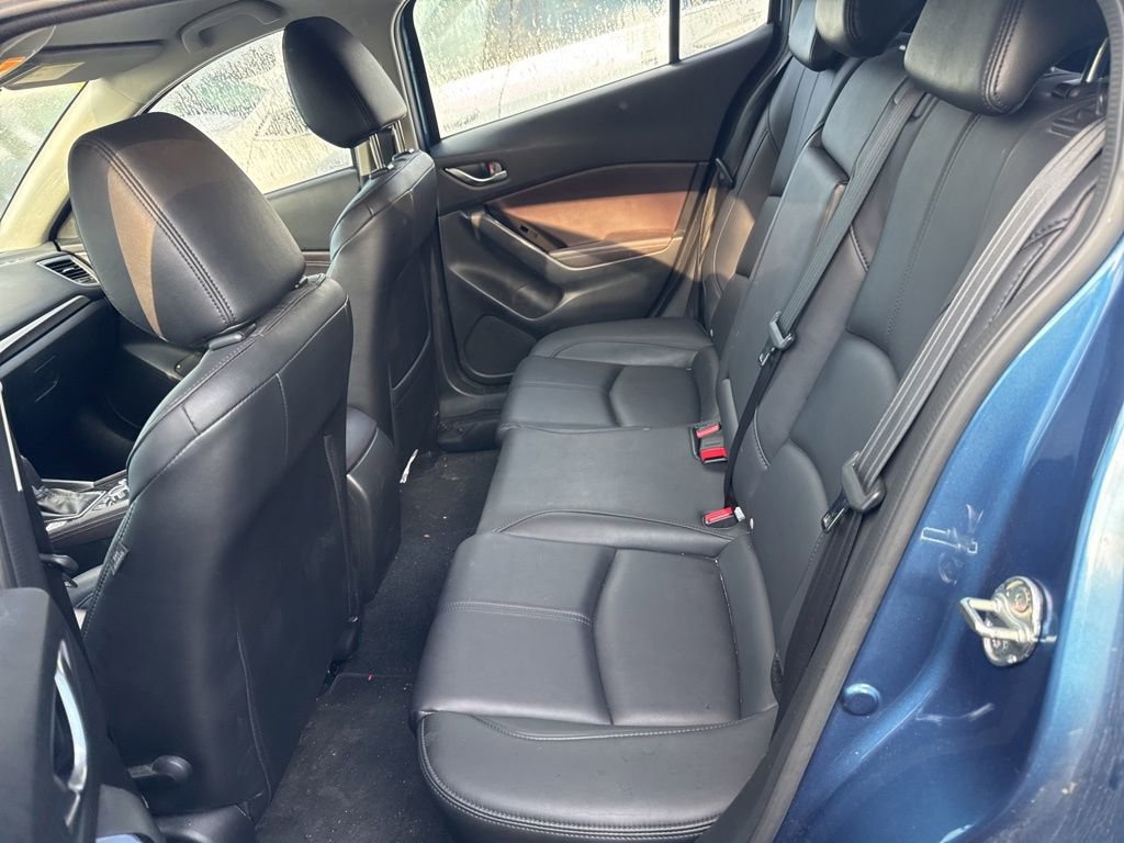 Used 2017 MAZDA MAZDA3 Touring image 10