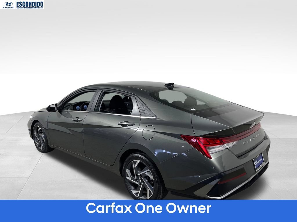 Certified 2025 Hyundai Elantra SEL FWD image 3