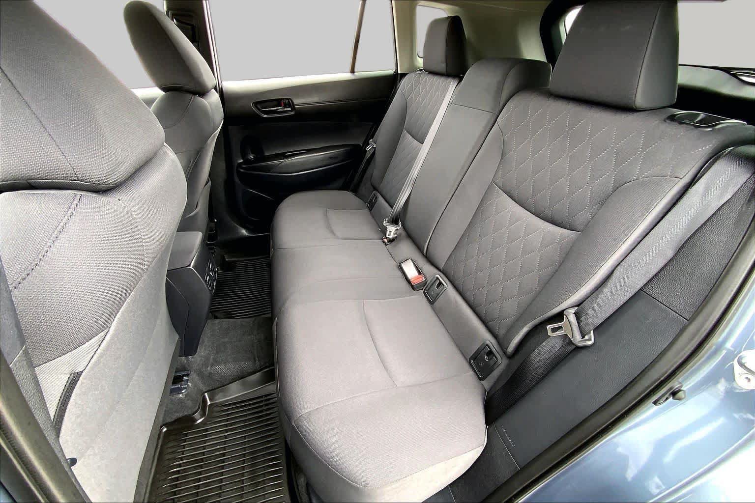 Used 2025 Toyota Corolla Cross LE FWD image 20