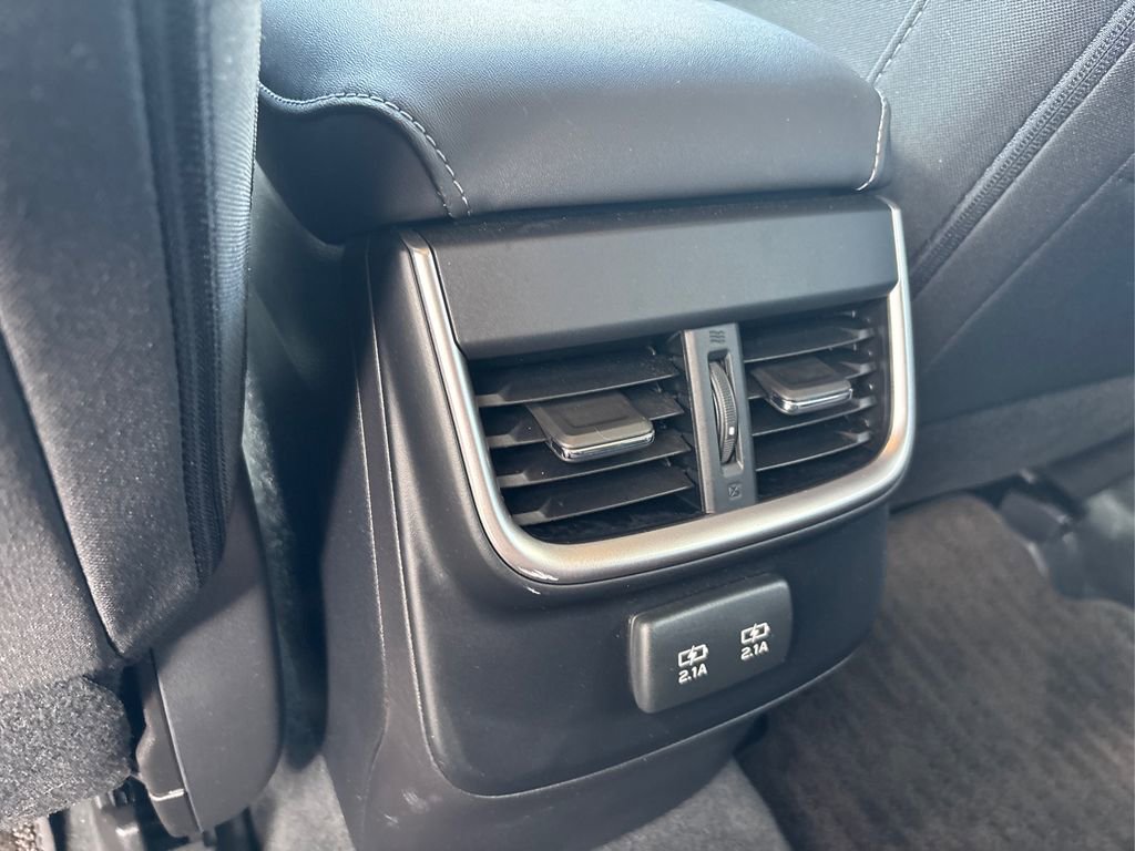 Used 2022 Subaru Outback Premium image 31