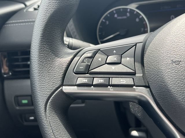Used 2025 Nissan Sentra SV FWD image 27