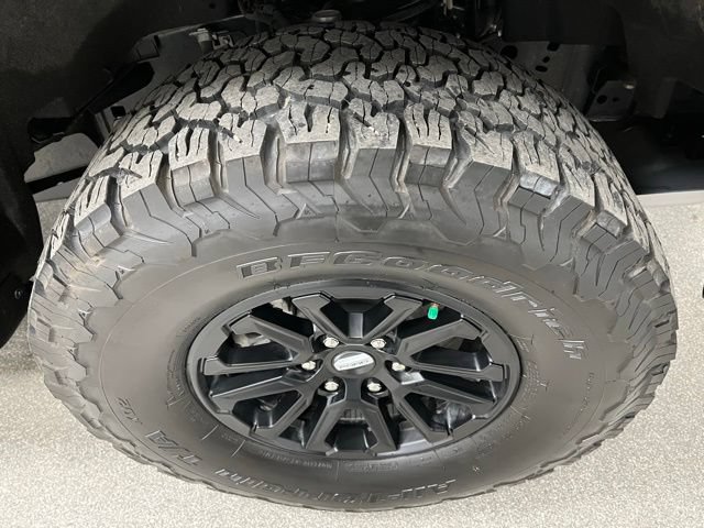 Used 2025 Ford F150 Raptor AWD/4WD image 16