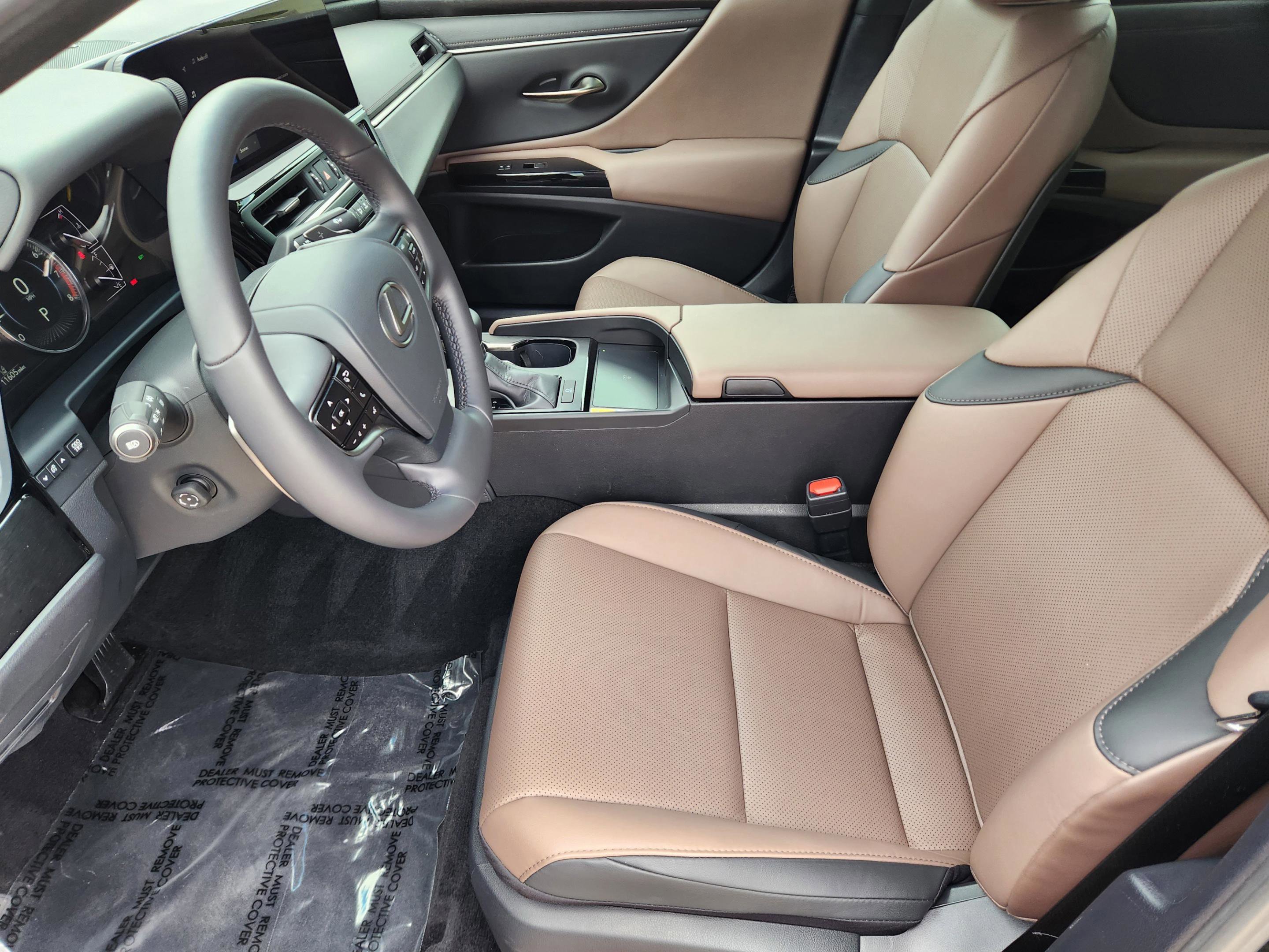 Used 2025 Lexus ES 350 w/ Premium Package FWD image 5
