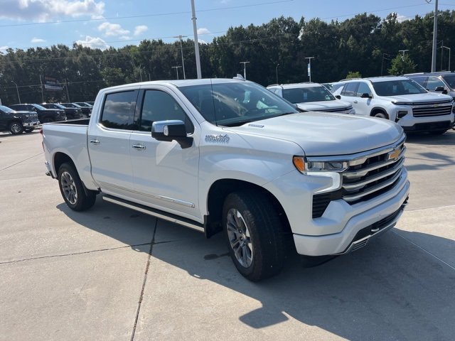 Used 2025 Chevrolet Silverado 1500 High Country w/ Technology Package image 15