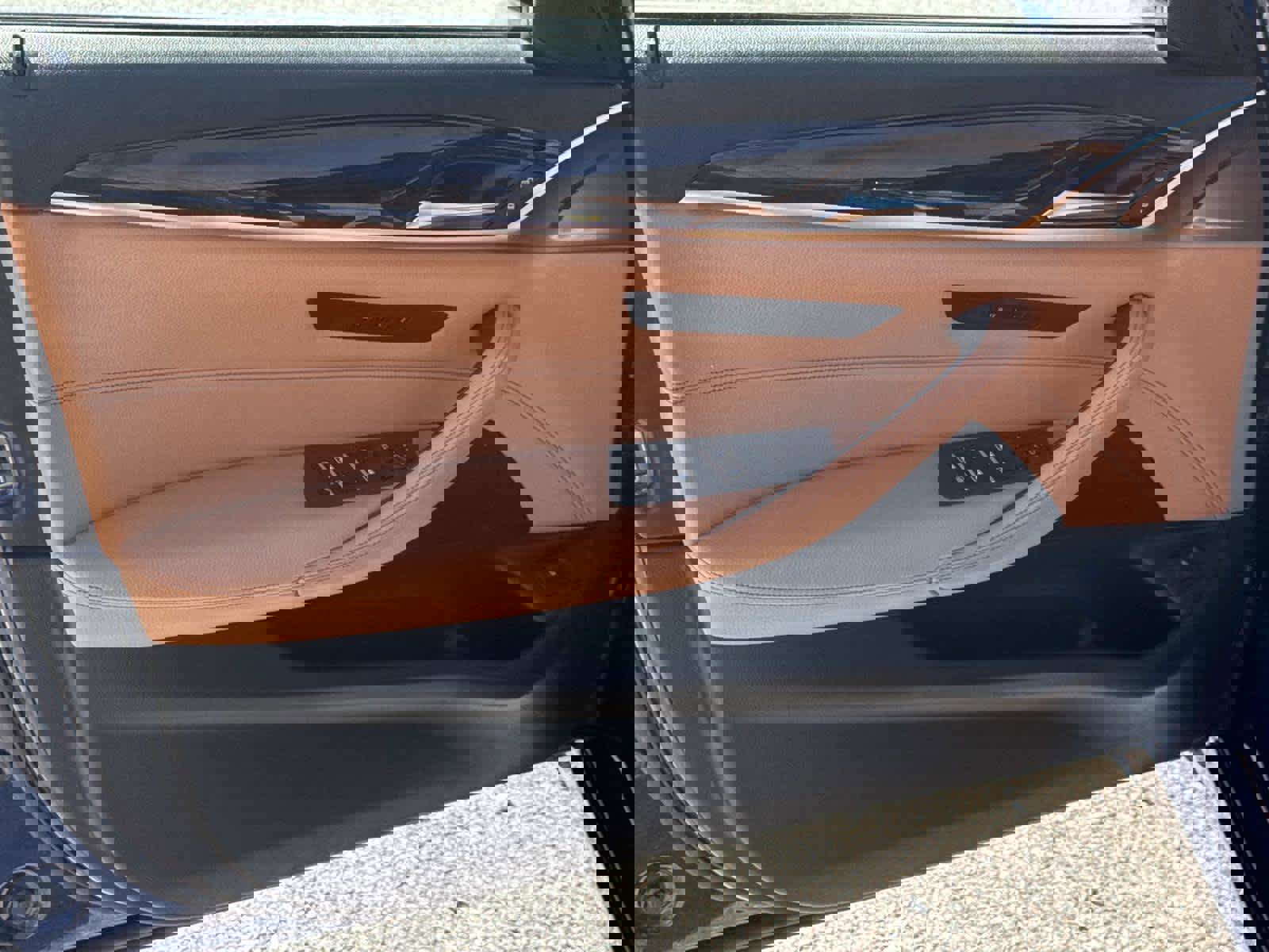 Used 2018 BMW 540i xDrive w/ M Sport Package image 26