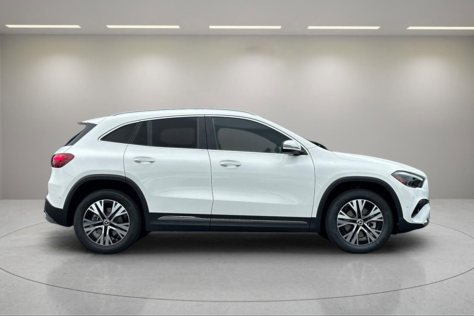 New 2025 Mercedes-Benz GLA 250 image 3