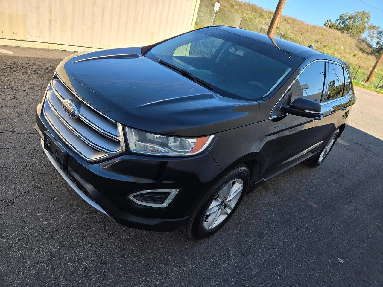 Used 2017 Ford Edge SEL image 9
