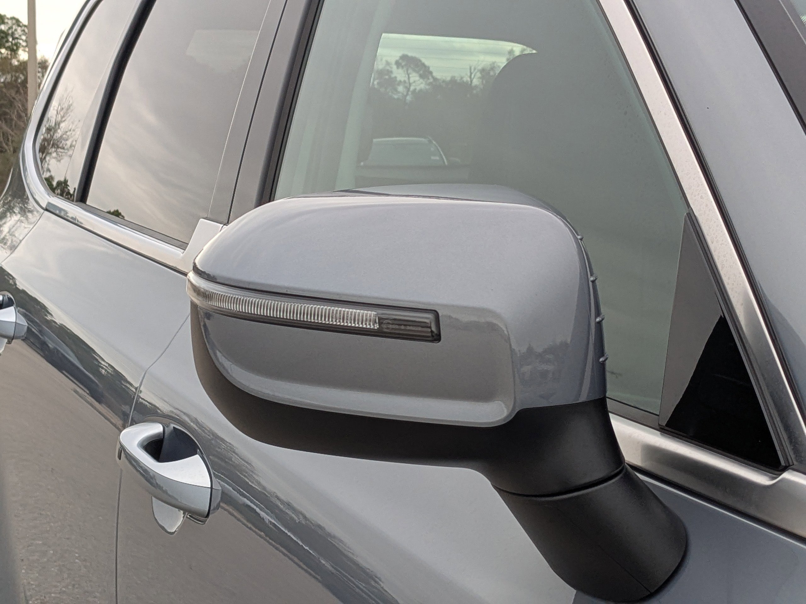 Used 2025 Kia Telluride S image 12