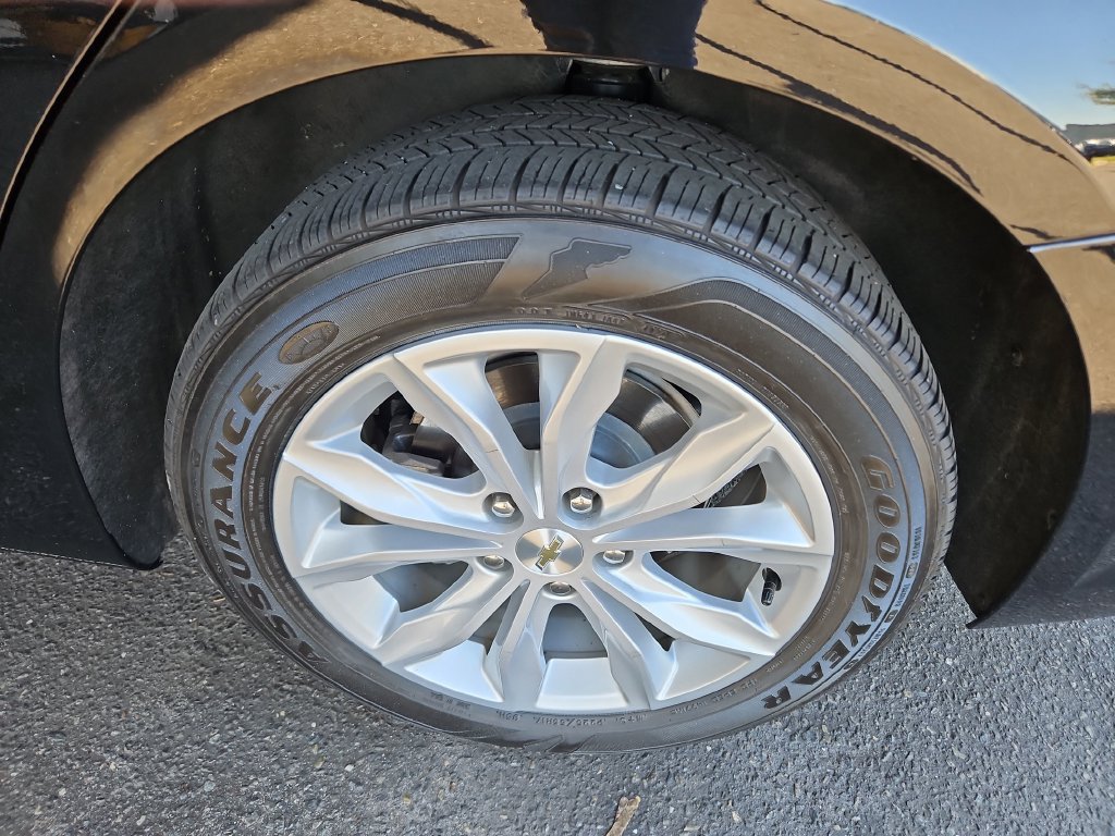 Used 2025 Chevrolet Malibu LT FWD image 29