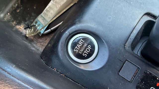 Used 2024 Nissan Kicks S image 19