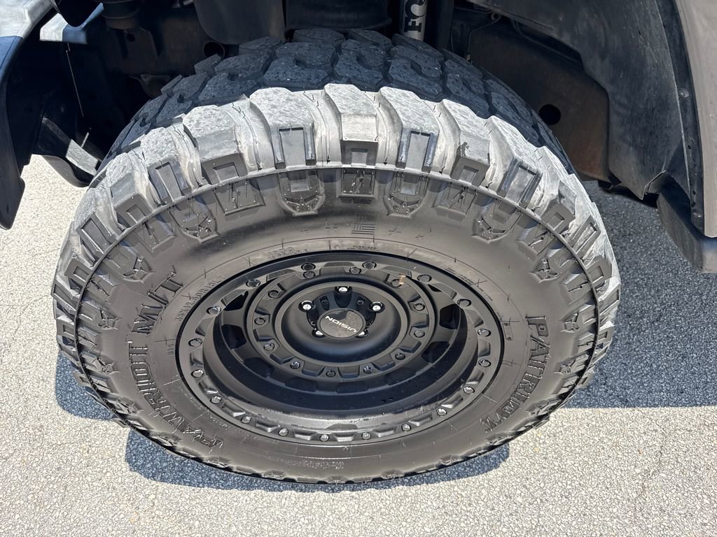 Used 2018 Jeep Wrangler Unlimited Sahara w/ Connectivity Group AWD/4WD image 11