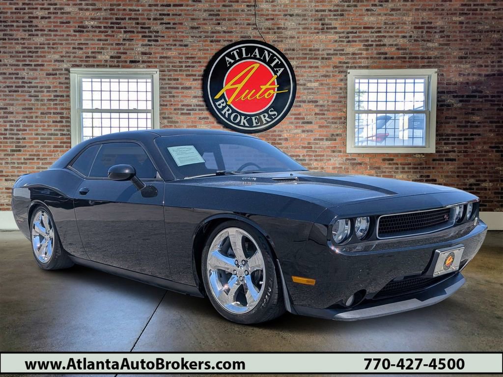 Used 2013 Dodge Challenger R/T RWD image 1