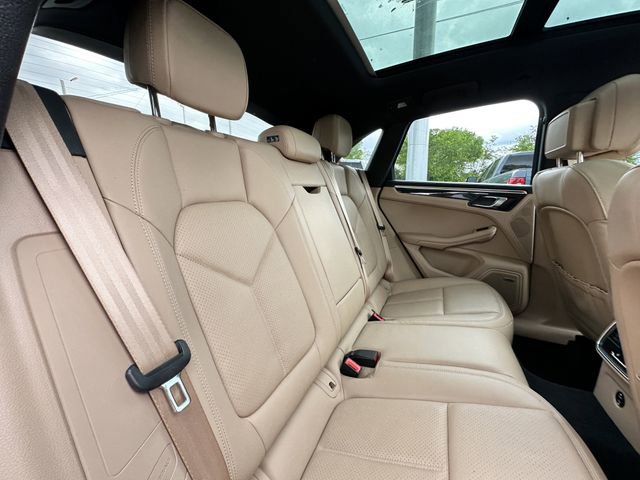 Used 2022 Porsche Macan S AWD/4WD image 37