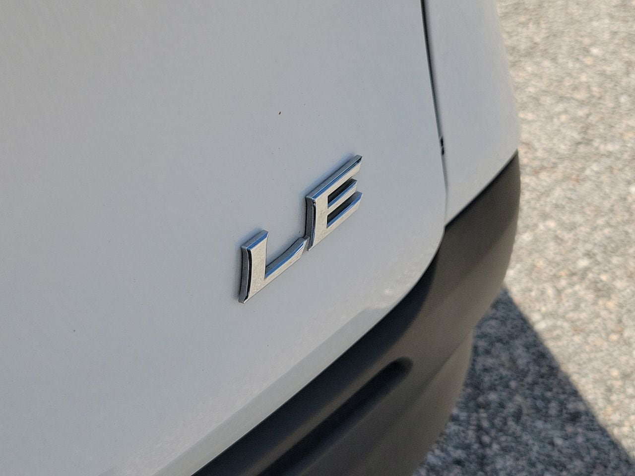 Used 2025 Toyota Sienna LE FWD image 8