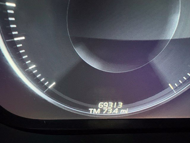 Used 2019 Volvo XC60 T6 Momentum AWD/4WD image 4