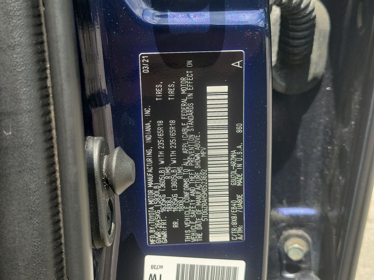 Used 2021 Toyota Highlander XLE FWD image 34