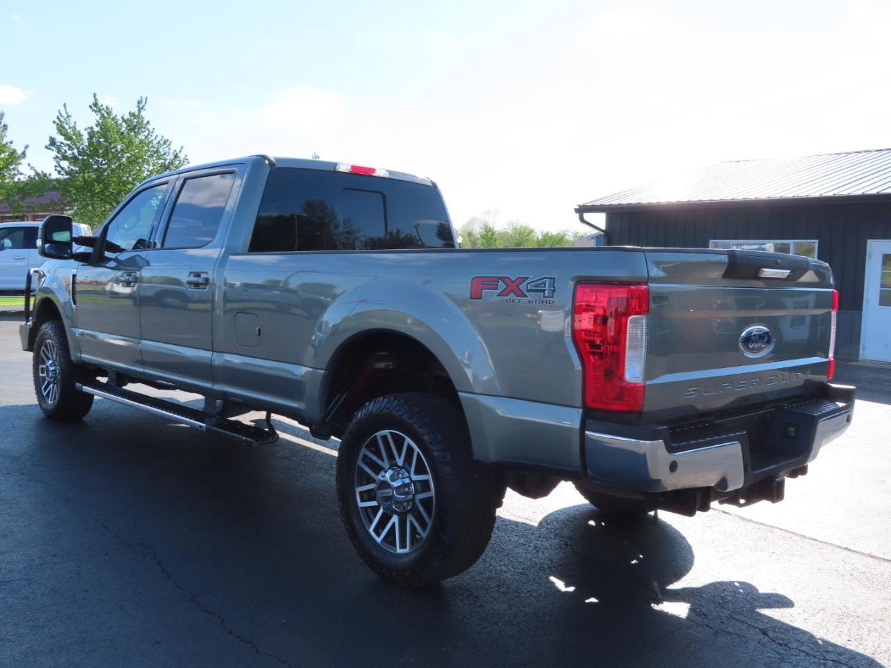 Used 2019 Ford F350 Lariat w/ Lariat Value Package image 4